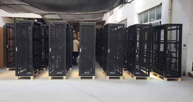 新疆机柜,彩票联盟APP,玖天机柜